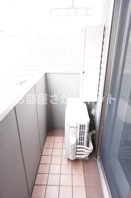 新宿区戸山１丁目のマンションのバルコニー