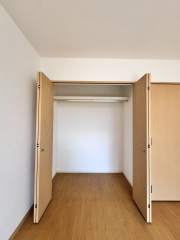 ベルリードミキの収納|大きなクローゼットです。同タイプ参考写真