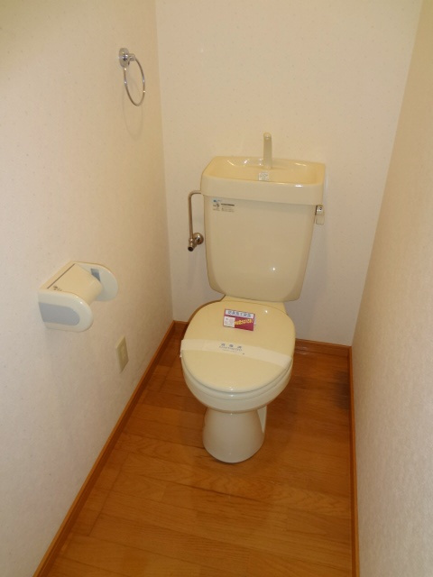 グリーン花水木【キャッシュバック対象物件】のトイレ|コンパクトで使いやすいトイレです