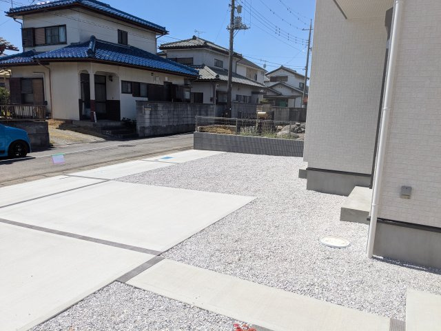 新築戸建　吉井町長根2期の駐車場