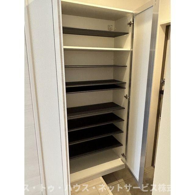 クレール流山おおたかの森の玄関