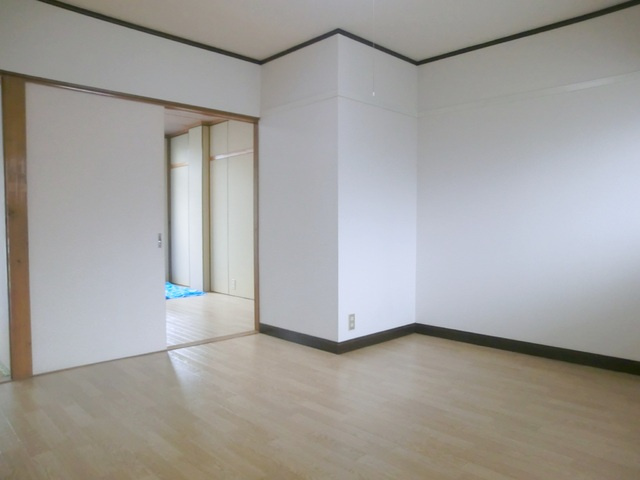 ハイム高城の収納|和室の収納は天袋付です。