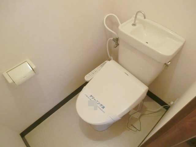 ハイム高城の洋室|人気のフローリングです。