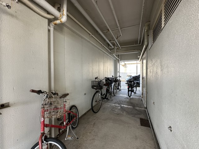 シーサイドシャトー塩屋の駐輪場