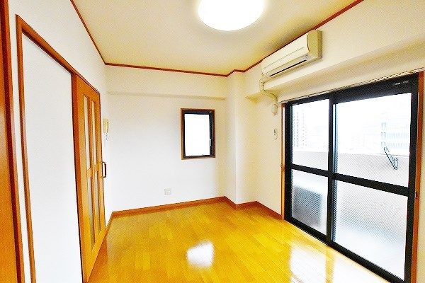 旦過タカヤコーポレーションビルの居間・リビング