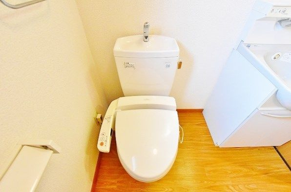 旦過タカヤコーポレーションビルのトイレ