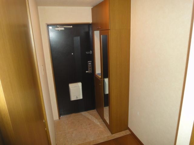 グランシャリオ氷上２番館の玄関|便利なシューズボックス付きです!(^^)!