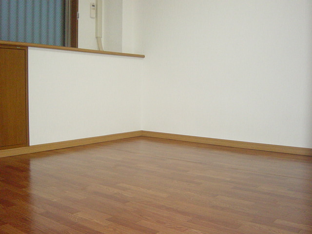 グランシャリオ氷上２番館の内装|６帖の洋室です〇