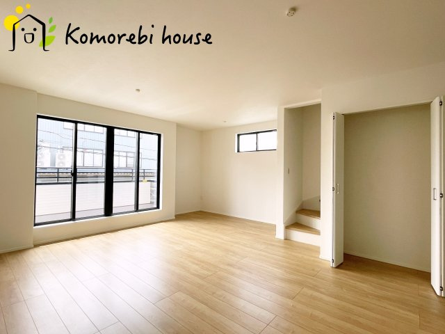 さいたま市北区宮原町　18期　新築一戸建て　グレース　01の居間・リビング|使いやすいリビングです