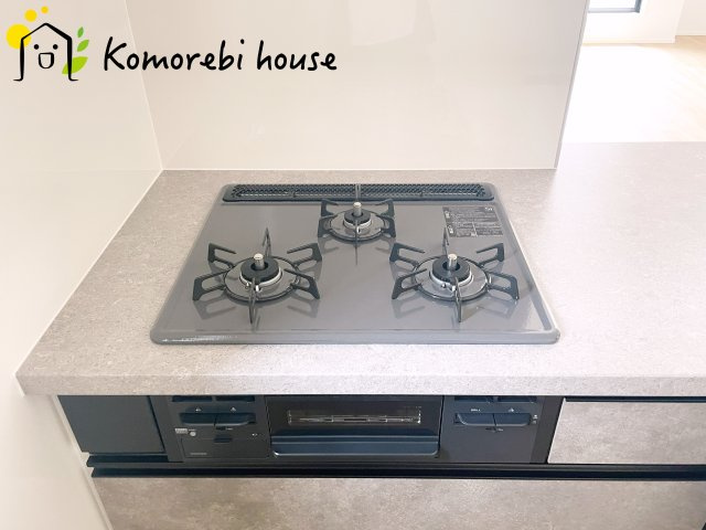 さいたま市北区宮原町　18期　新築一戸建て　グレース　01のキッチン|お料理しやすいキッチンです