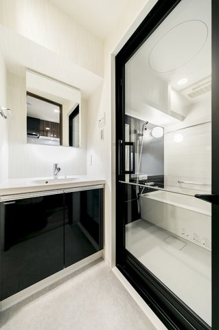 ミリアレジデンス新宿御苑の独立洗面台|ミリアレジデンス新宿御苑