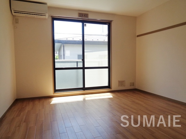 ツヴァイモーストの洋室|陽当たり良好です☆