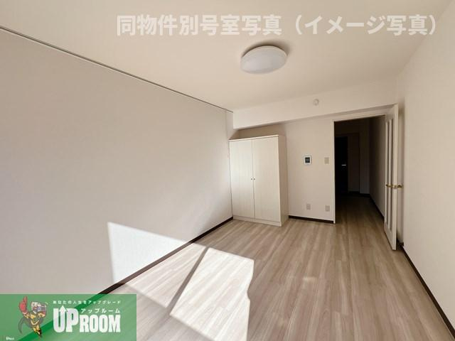 レナジア名古屋芸大前の居間・リビング