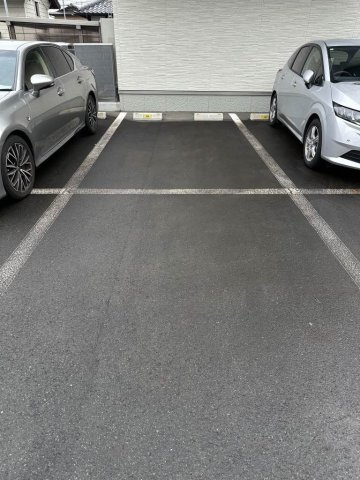 アルズ松尾町の駐車場