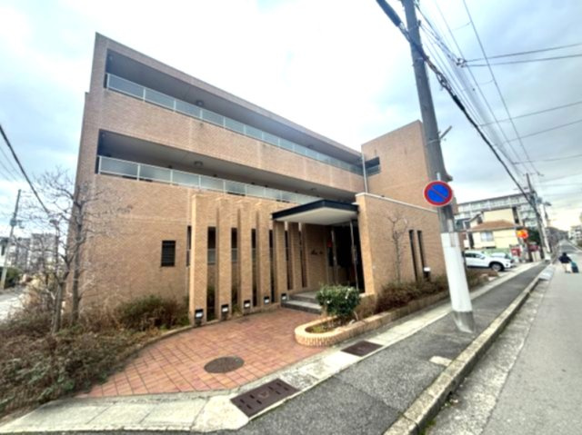 メトロポリタン