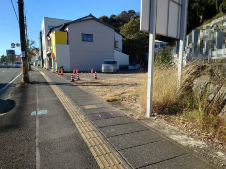 売土地　静岡市葵区大岩本町の外観|接道幅が広いです。