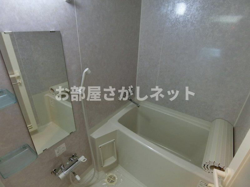 フォレストコート【おとり物件なし】#学生・社会人にオススメ！初期費用分割払いOK！の浴室