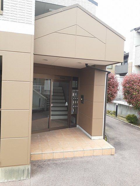 プラネットＡ　　刈谷市近郊の賃貸はクラスホームのエントランス