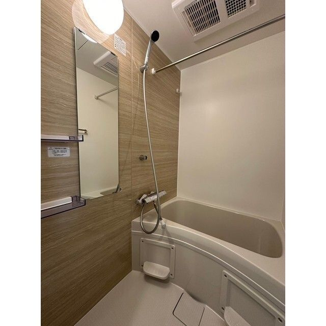 エクセラン西尾久Southの浴室