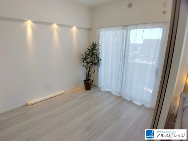 アステールふじみ野イーステーションの洋室|リビング横洋室4.5帖