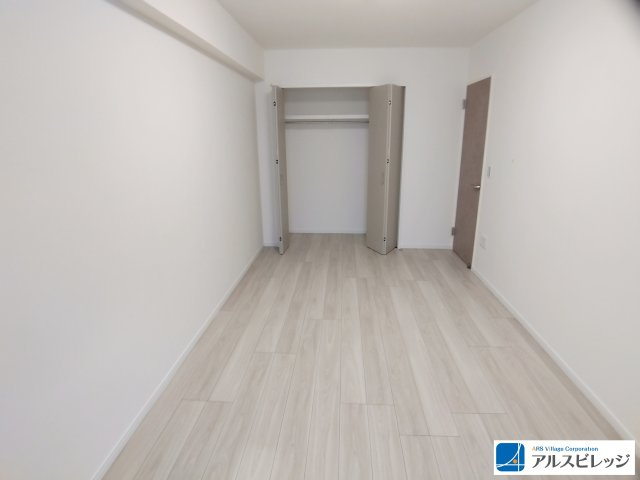 アステールふじみ野イーステーションの洋室|洋室7.7帖は奥行きのあるクロゼット付き