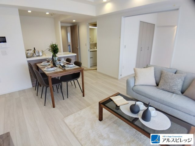 アステールふじみ野イーステーションの居間・リビング|ホワイトを基調としたリビング