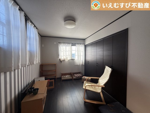 深谷市新戒　中古戸建の洋室