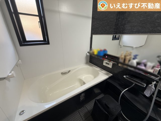 深谷市新戒　中古戸建の浴室