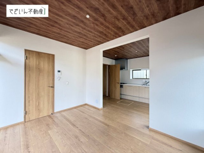 【玄関】 | 熊谷市小島　中古住宅   | 現地(2026年3月撮影)