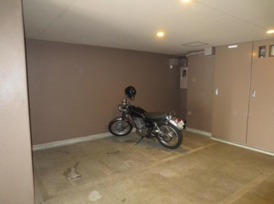 【その他共用部分】 | フェニックス方南町弐番館 | バイク置場・駐輪場完備。