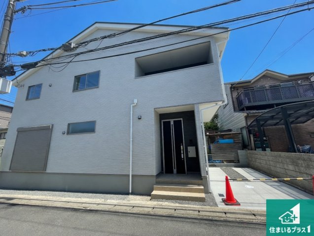 京都市山科区大宅五反畑町　第1期　新築一戸建ての外観|お客様に長く安心して住んでいだだける事にこだわった家づくり！住んでからのアフターサービスにもしっかりと取り組んでいます！