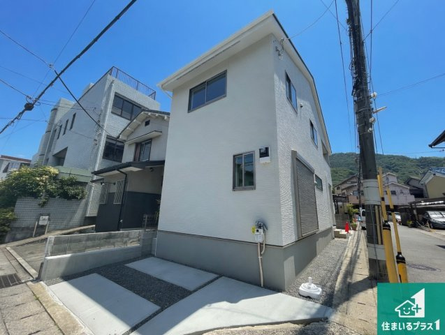 京都市山科区大宅五反畑町　第1期　新築一戸建ての外観|安心の10年保証！外観を美しく保ち、雨水で汚れを落とします！気になることがありましたら、お気軽にお問い合わせください！