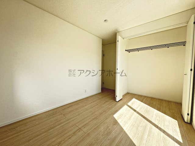入間市大字下藤沢・全13棟　新築一戸建　4号棟の寝室|2F洋室6.0帖（家具はCG画像での表示になります）
