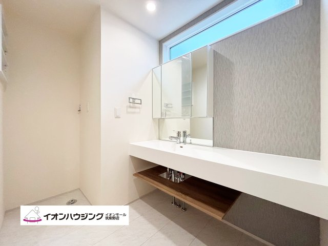 春日市岡本5丁目　1号棟