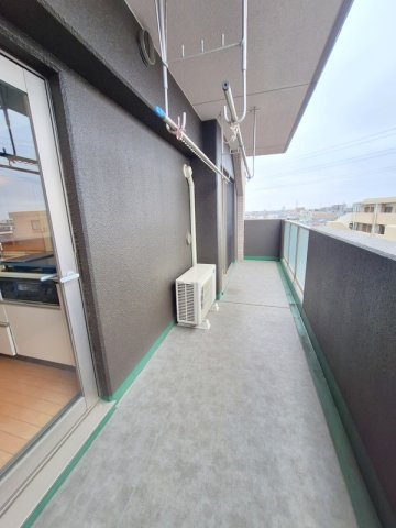 アーバンキャッスル東川口のバルコニー