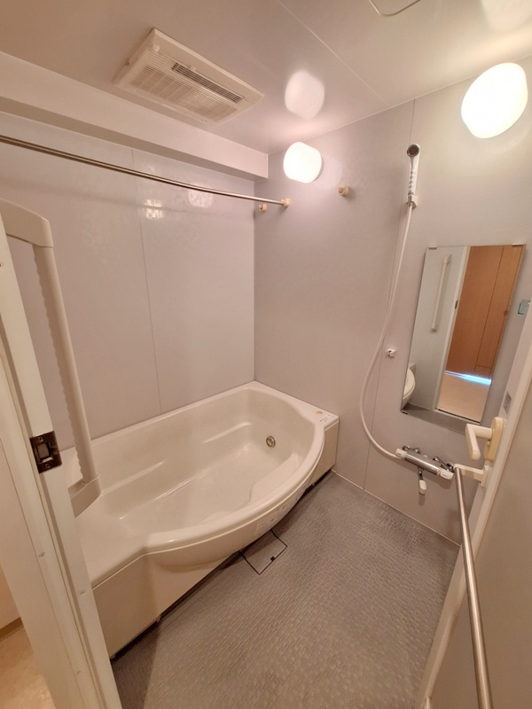 アーバンキャッスル東川口の浴室