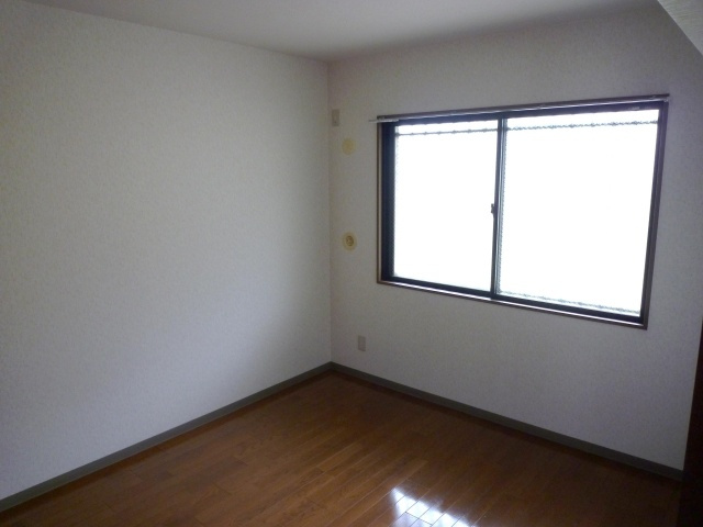 コーラルリーフの洋室|洋室です