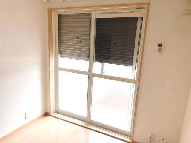 クイーン　アークのセキュリティ|窓シャッター