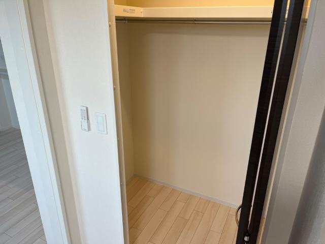 LUXE queenの収納|南側洋室収納（イメージ）