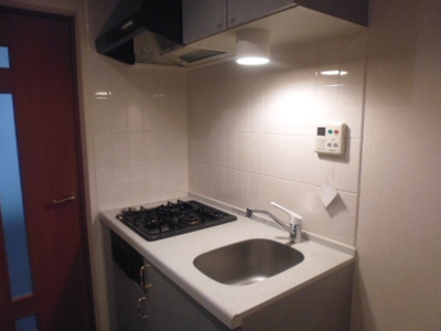 【キッチン】 | フェニックス中野新橋パインアイル | 2口ガスコンロのシステムキッチン。