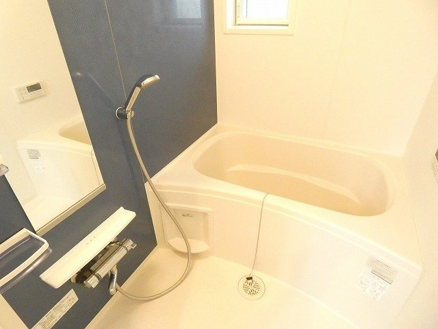 サニーコートⅣの浴室|日々の疲れを癒すお風呂付です