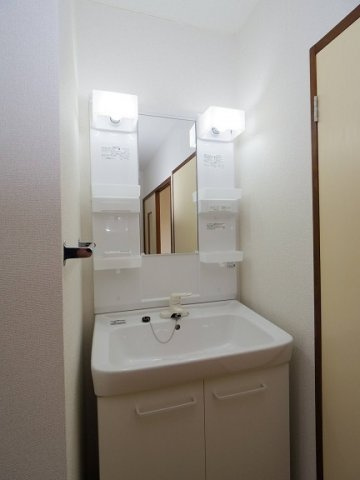 メゾンドボナールの独立洗面台|忙しい朝には欠かせない洗面所です