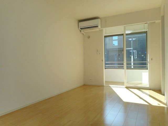 アコードパレスⅠの居間・リビング|ゆったりとした居間です