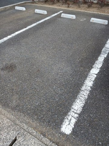 コーポ太陽Ⅱの駐車場|駐車スペースもあります