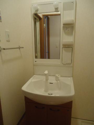 メゾン・ド・ピュアの独立洗面台|洗髪洗面化粧台