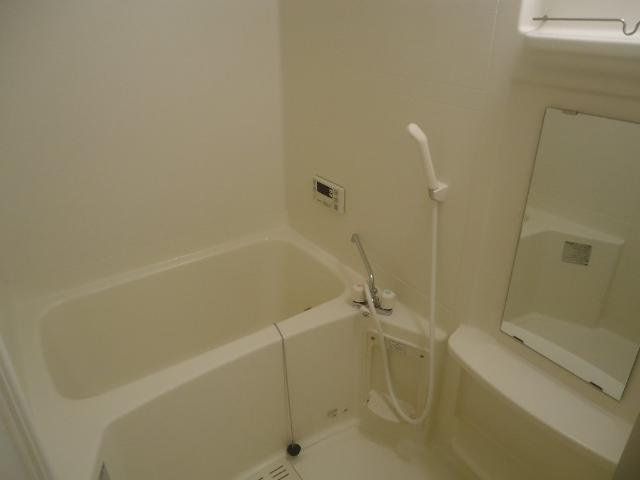 メゾン・ド・ピュアの浴室|浴室