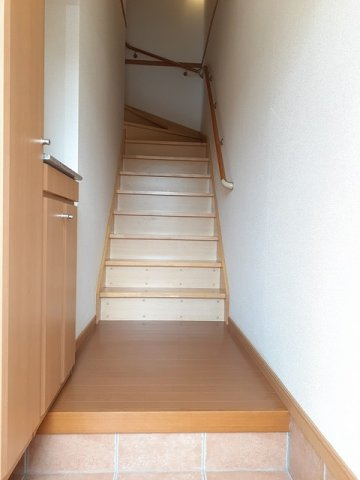 シティレジデンス　Ｂの玄関|明るい玄関です