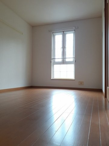 シティレジデンス　Ｂの内装|明るい室内です