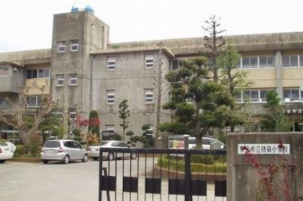 シャルマンＡの周辺|鴇嶺小学校まで950m