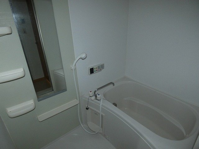 シャルマンＡの浴室|日々の暮らしに欠かせないお風呂です